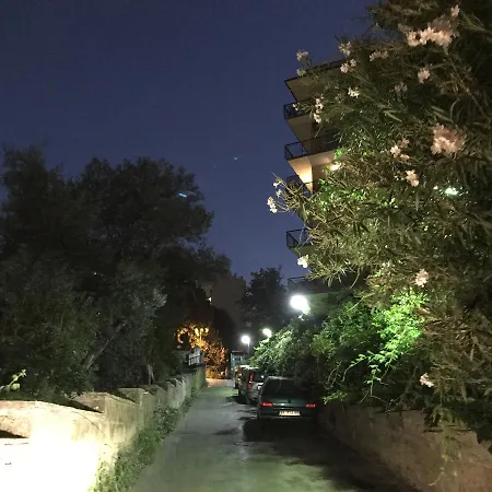 住宿加早餐酒店 Vomero Beds & Suites 那不勒斯